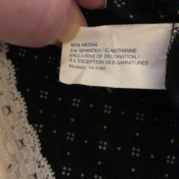 Gap Body night top - Picture 3 of 6